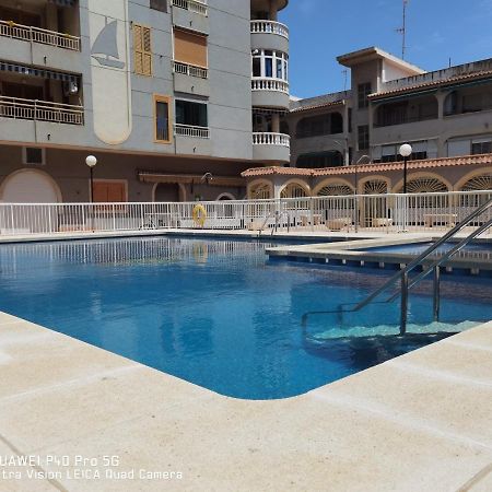 Holiday Apartment Torrevieja Exterior foto